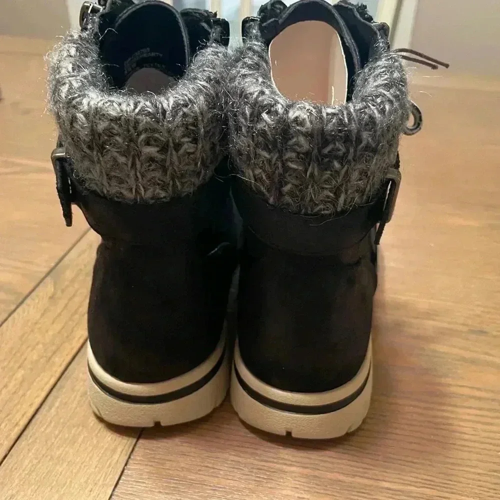 Cliffs By White Mountain Kaylee Hiking Boot NEW Black Suede Size 9.5  Double Zip